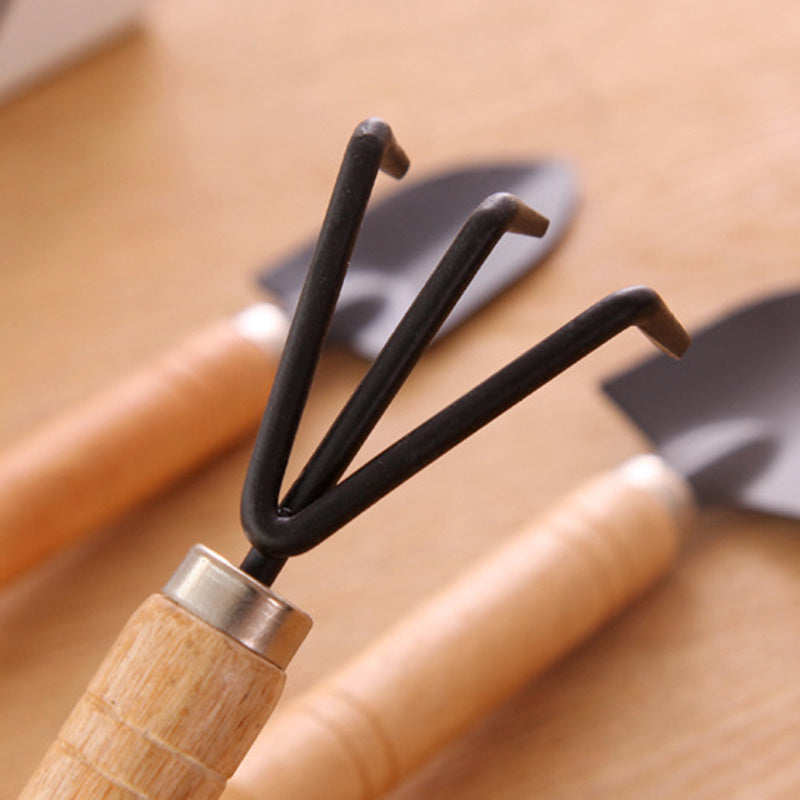 Eco-Friendly Gardening Tool Set - Durable Metal & Wood Hand Tools