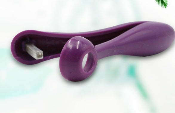 Purple Ergonomic Cherry Pitter - Eco-Friendly Kitchen Tool