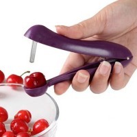 Purple Ergonomic Cherry Pitter - Eco-Friendly Kitchen Tool