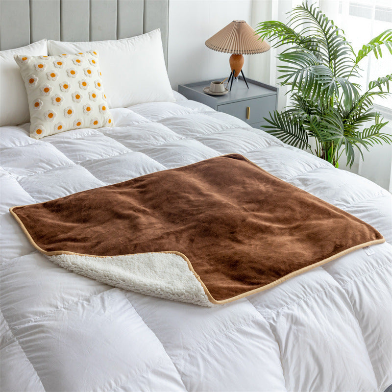 Eco-Friendly Dark Blue Fleece Blanket for Bed or Couch