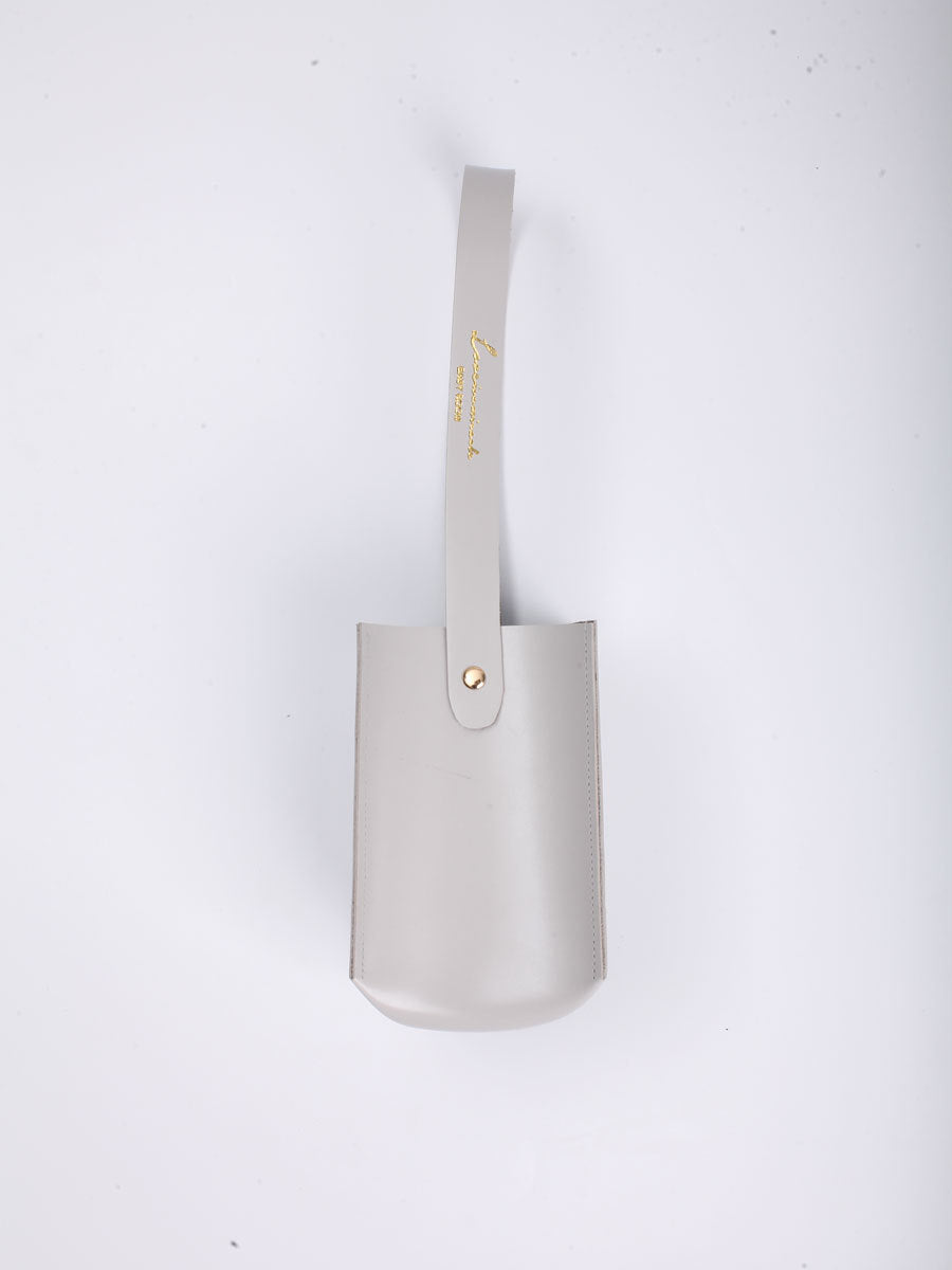 Eco-Friendly Reusable Beverage Carriers - Sustainable Drink Holders
