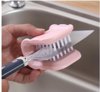 Eco-Friendly Knife Cleaning Brush - Durable, Reusable, Water-Saving