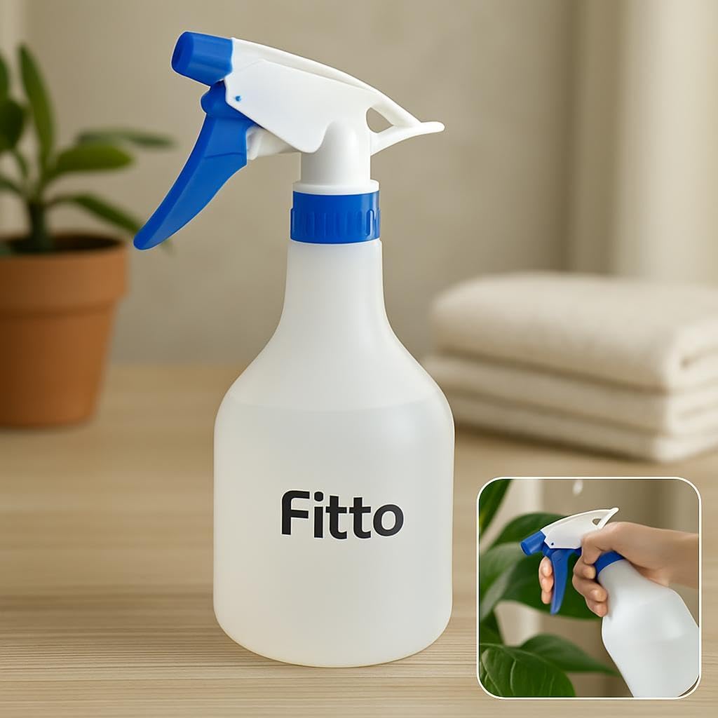 White Plastic Spray Bottle with Blue Trigger Nozzle, 500 ml