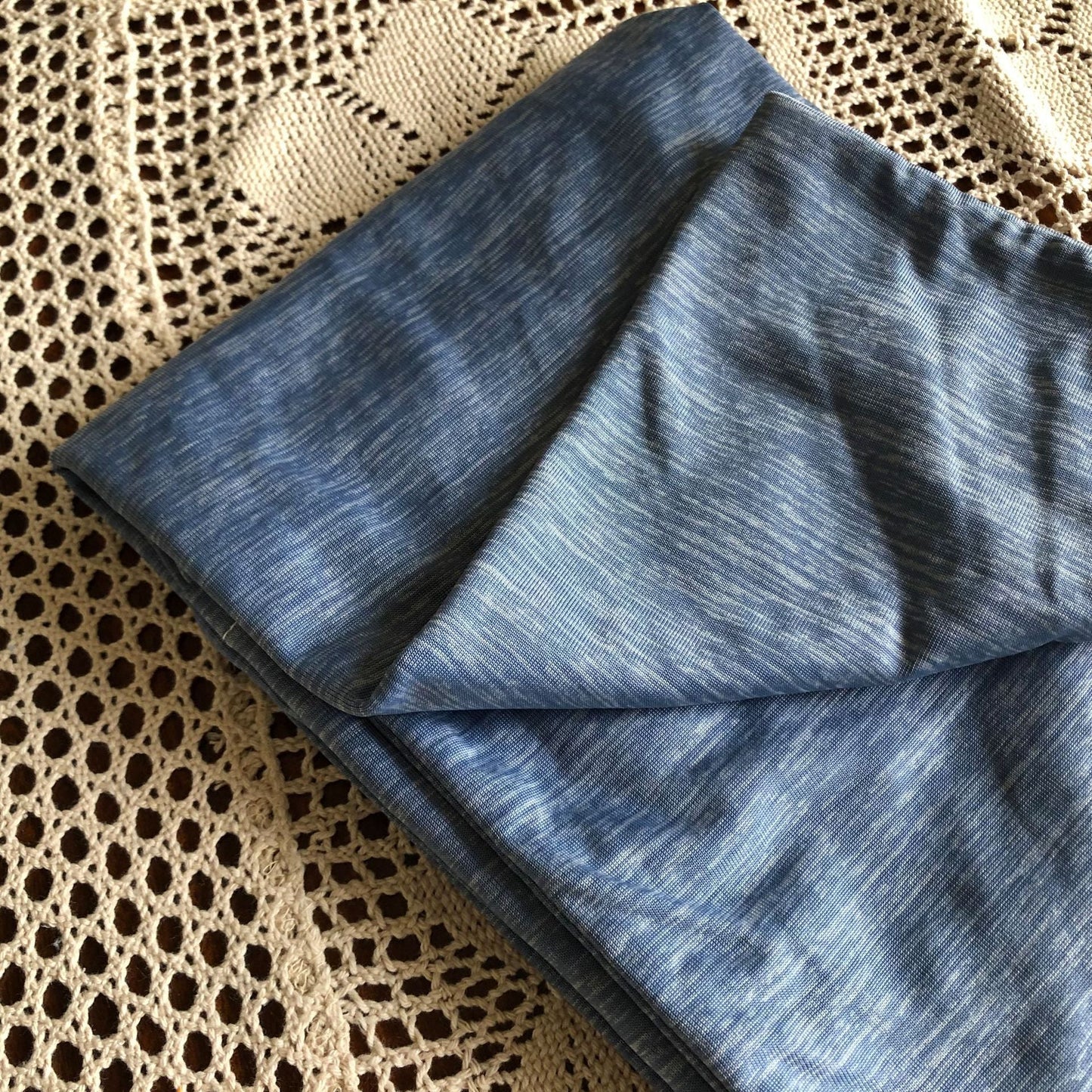Cooling Blanket for Hot Sleepers - Lightweight, Breathable, Quick-Drying