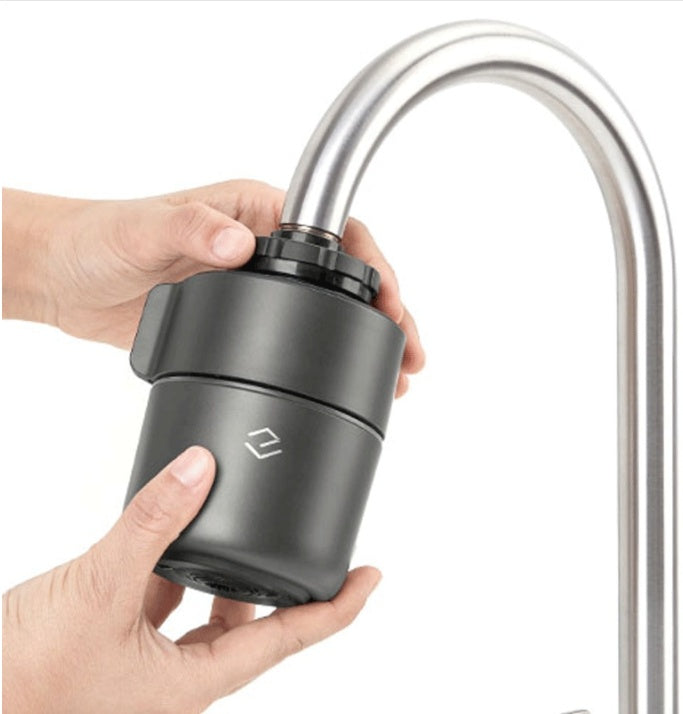 Water-Saving Black Faucet Attachment - Easy Install & Eco-Friendly