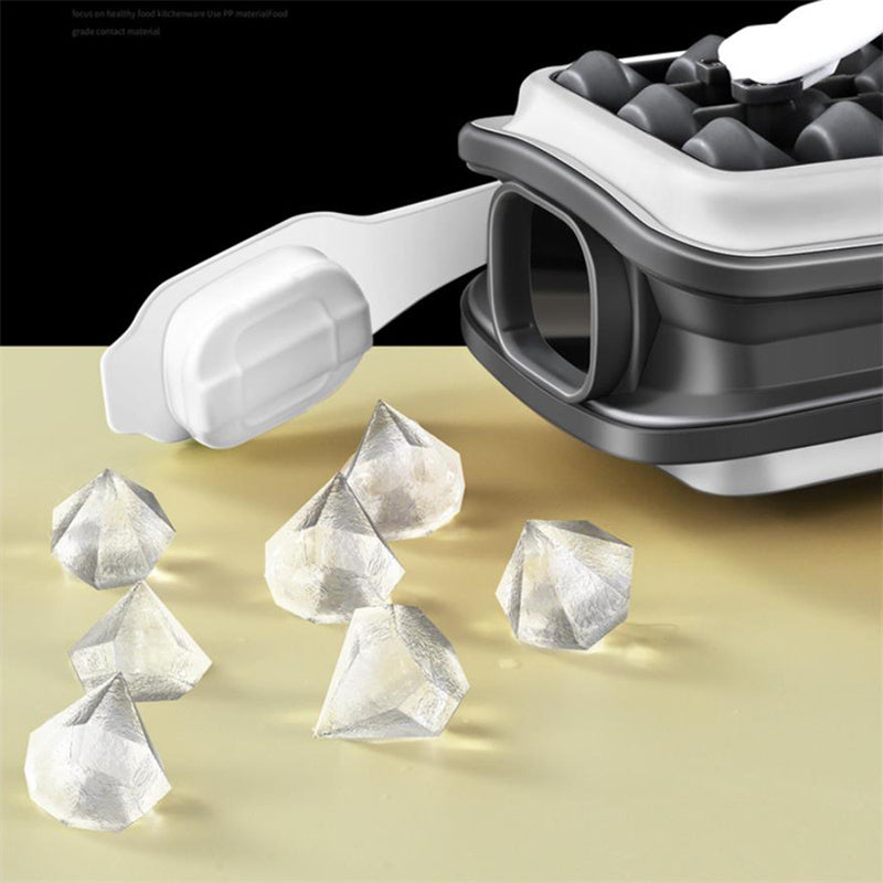 Eco-Friendly Reusable Silicone Ice Cube Tray - Blue & White Diamond Pattern
