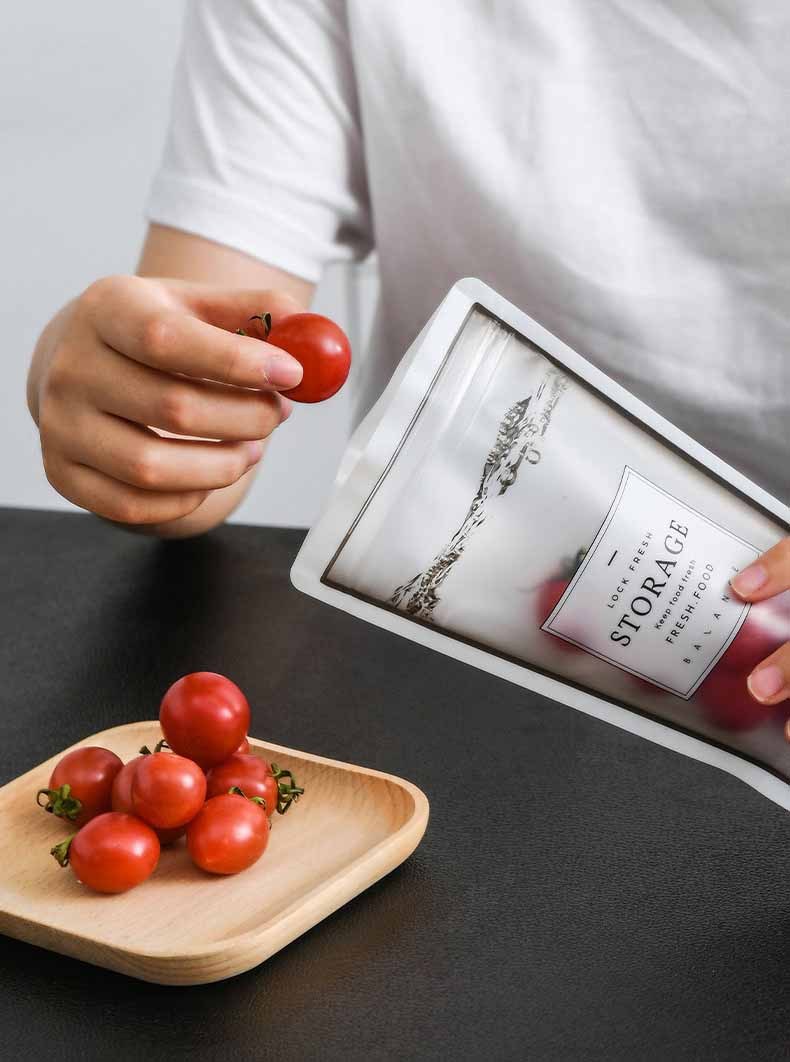 Eco-Friendly Reusable Silicone Storage Bags - Sustainable Food Storage Solution