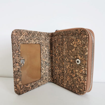 Eco-Friendly Cork Wallet - Sustainable, Durable, Plastic-Free