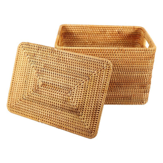 Natural Woven Storage Basket with Lid in Natural Beige