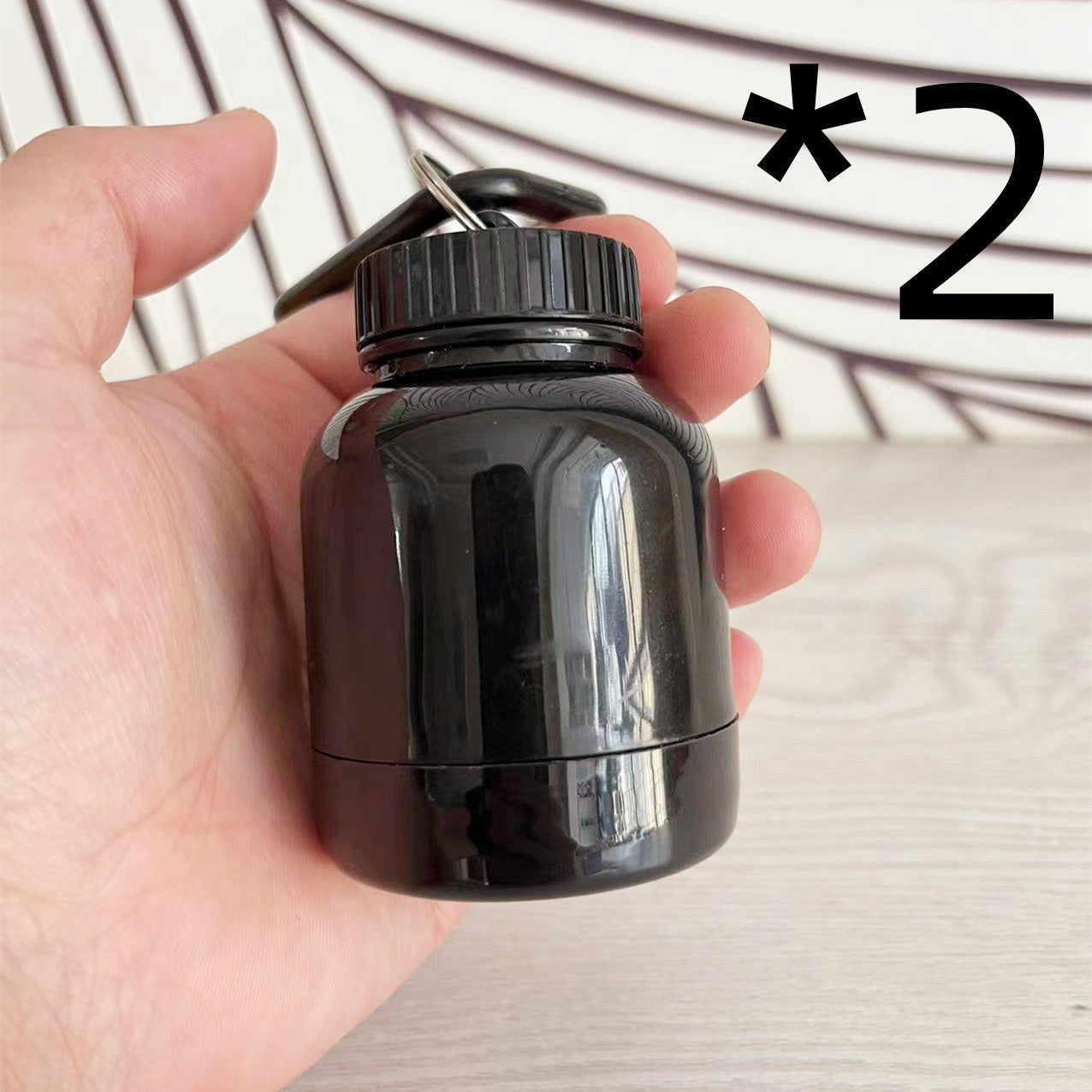 Eco-Friendly Reusable Water Bottles with Carabiner Clips - Portable Hydration Solution