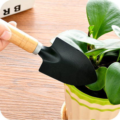 Eco-Friendly Gardening Tool Set - Durable Metal & Wood Hand Tools