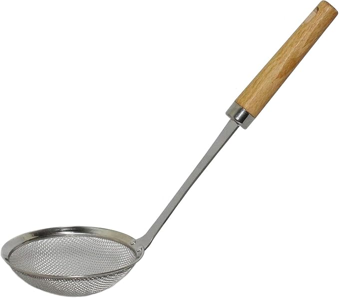 FITTO Stainless Steel Spider Strainer with Natural Wooden Handle | Professional Grade Mesh Skimmer Spoon for Cooking Spaetzle and Pasta