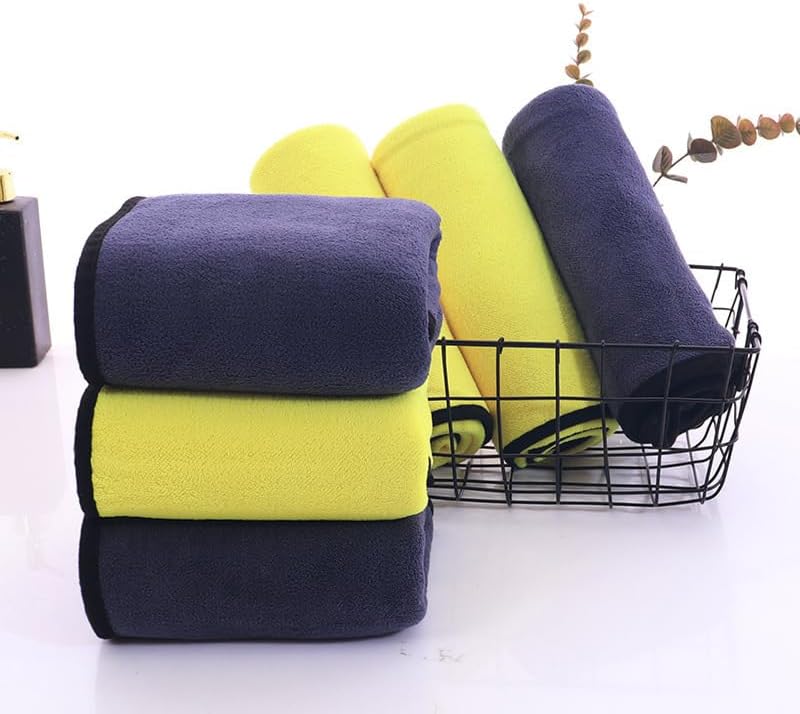 96 Pieces Cats and Dogs Towels (Quick-Drying and Absorbent – 140x70cm – Assorted Colors)