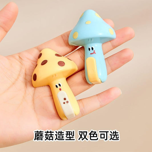 Mushroom Hook Set – Fun Design in Pack of 6 - Blue and Yellow