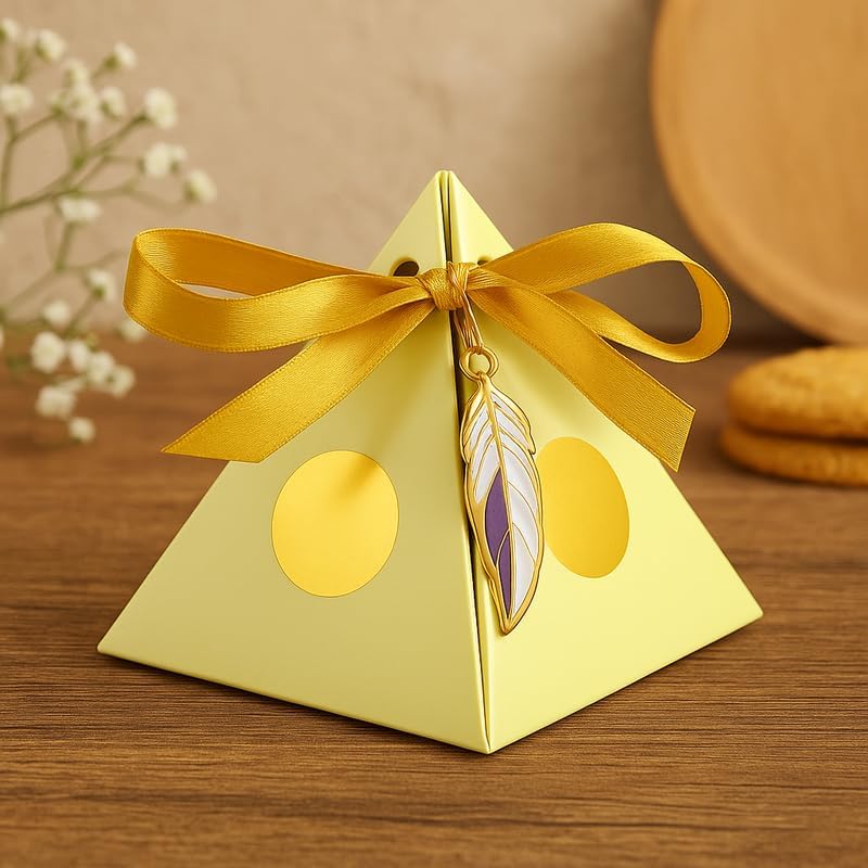 96 Pieces 12 Pieces Pyramid Shape Candy Boxes (8.5x8.5x10cm Golden Color for Party Favors and Events)