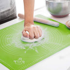 96 Pieces Washable Silicone Non-Stick Baking Mats (Reusable Fondant Rolling Sheet with Measurements – Easy to Clean – Ideal for Kneading & Baking (50x40cm – Green))