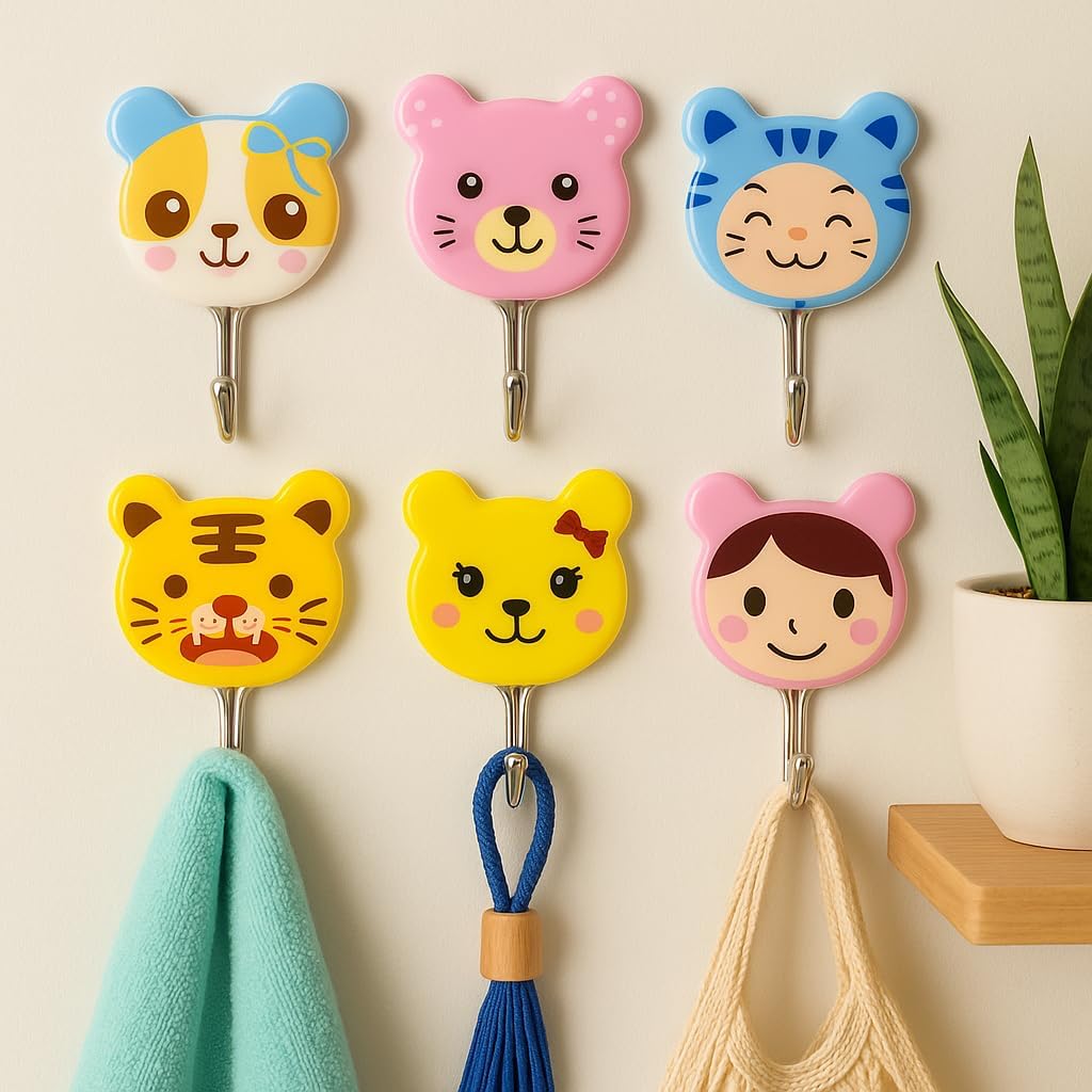144 Pieces Durable Plastic Hooks Mix Animal Designs 3pcs on Cards