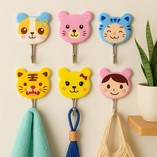 Durable Plastic Hooks Mix Animal Designs 3pcs on Card