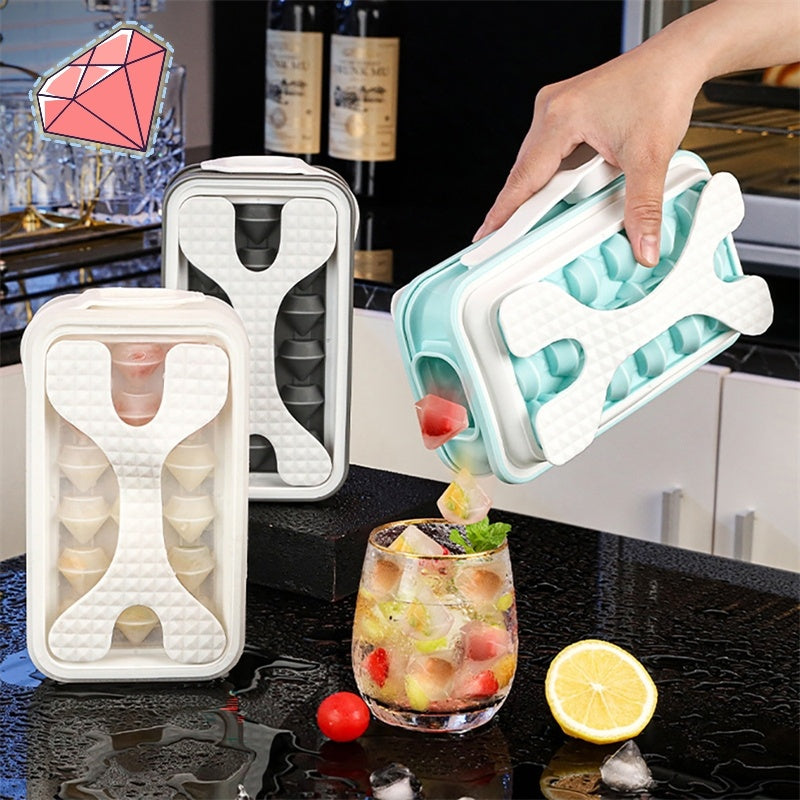 Eco-Friendly Reusable Silicone Ice Cube Tray - Blue & White Diamond Pattern