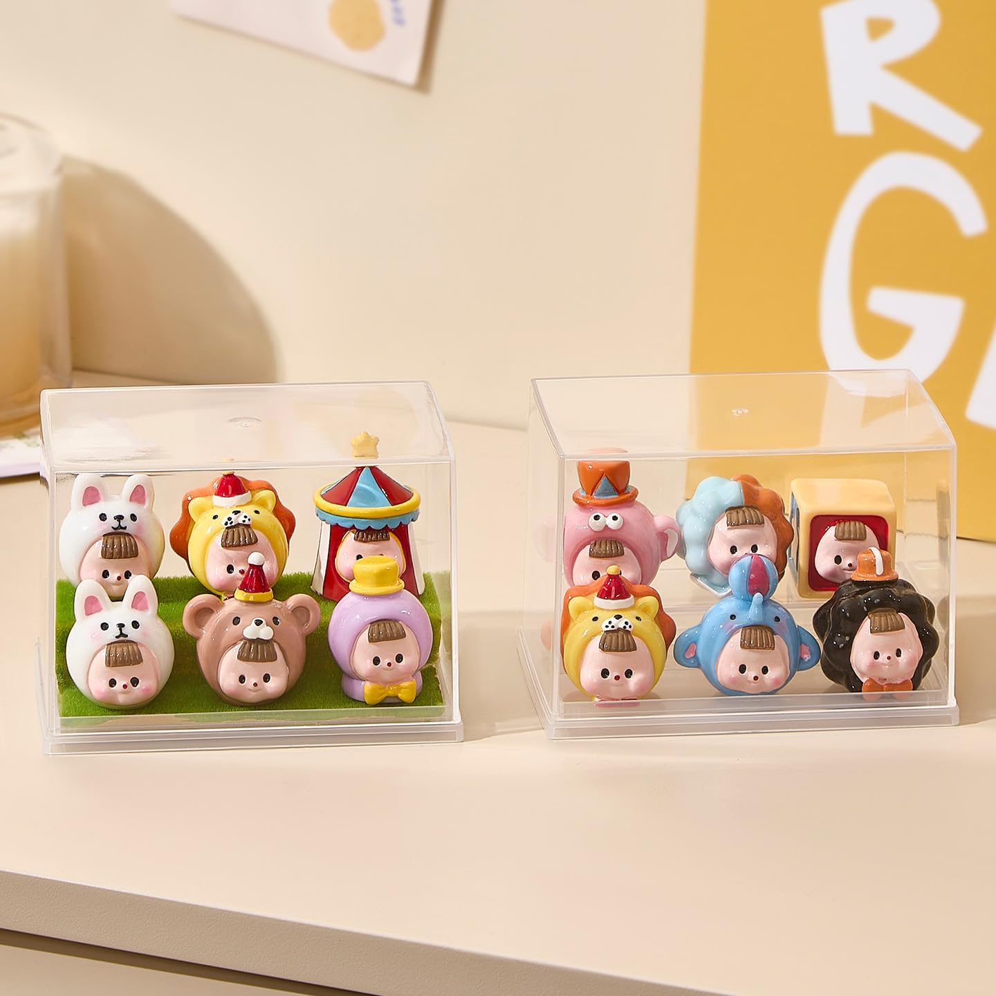 Handmade Transparent Figure Box
