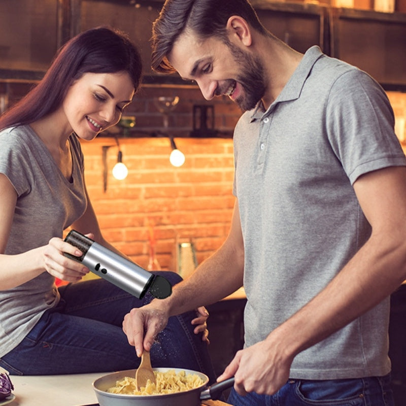Electric Salt and Pepper Grinder - One-Handed Stainless Steel Kitchen Tool