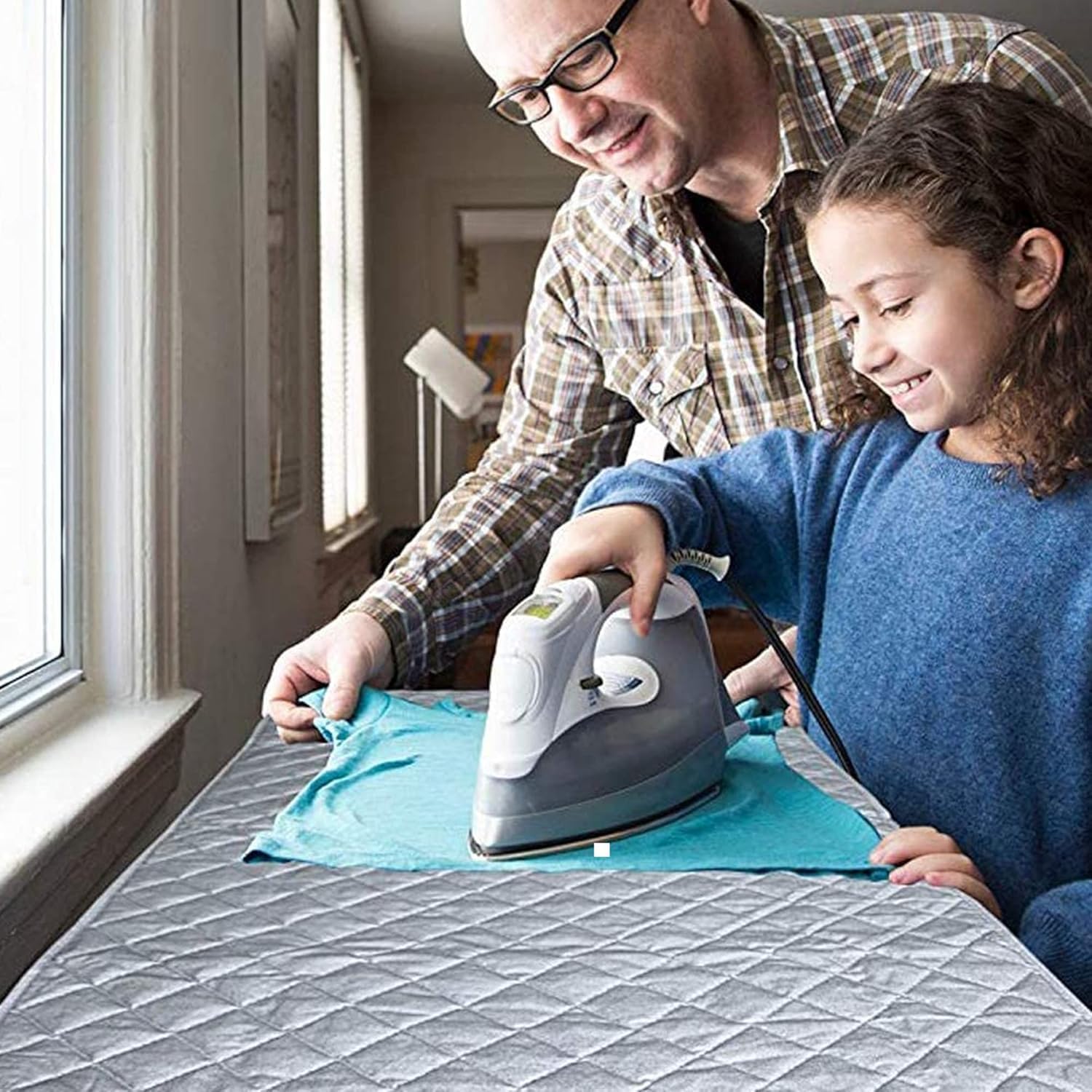 96 Pieces Ironing Mats (48 x 85 cm – Heat Resistant Quilted Pad with Magnetic Hold – Versatile Laundry Pad for Countertops – Washers – and Dryers – Portable & Space-Saving Ironing Board Alternative)