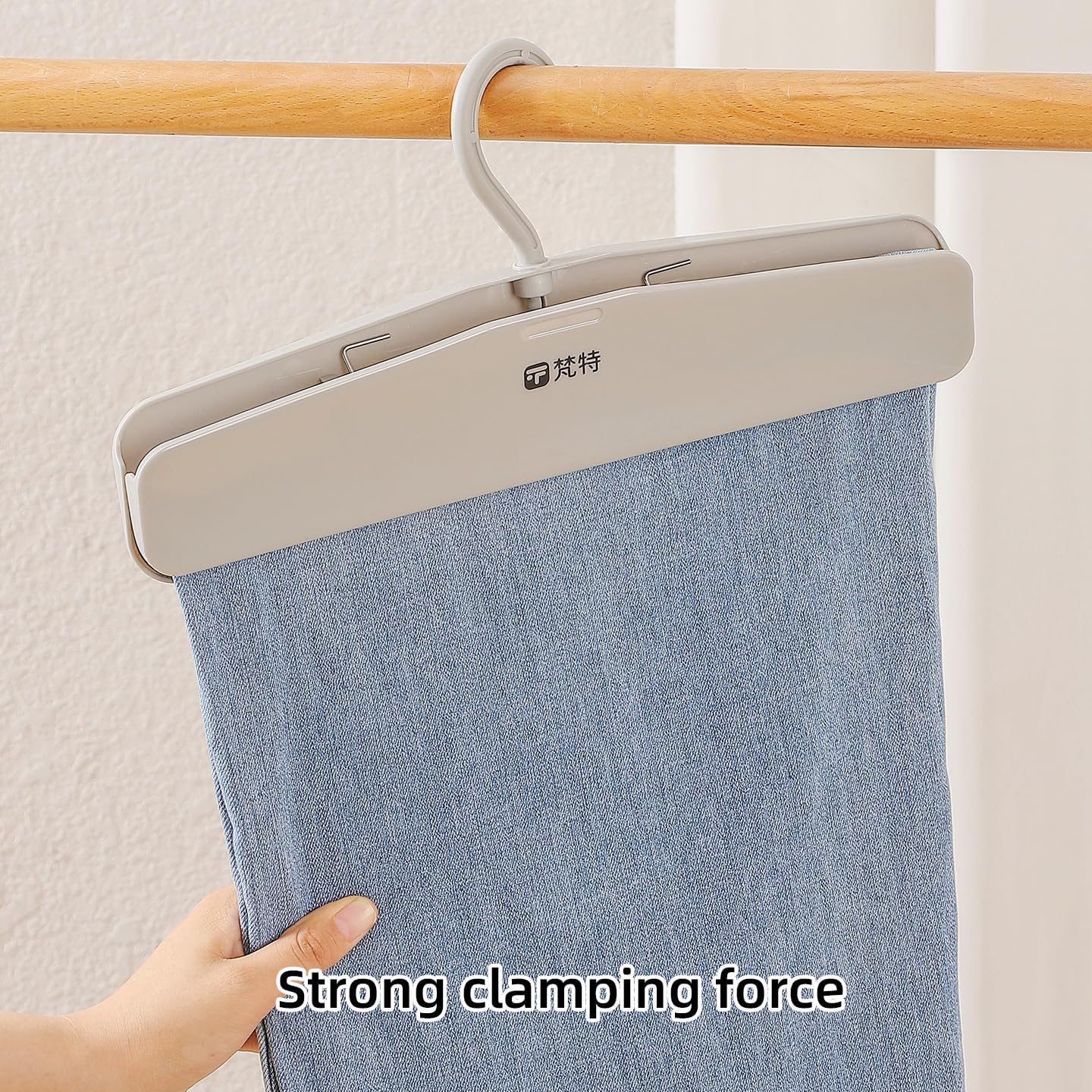 120 Pieces Easy-Grip Pant Hangers (One Clip Design – for Trousers and Skirts – Soft Felt Grip)