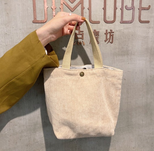 Eco-Friendly Light Gray Tote Bag for Sustainable Living