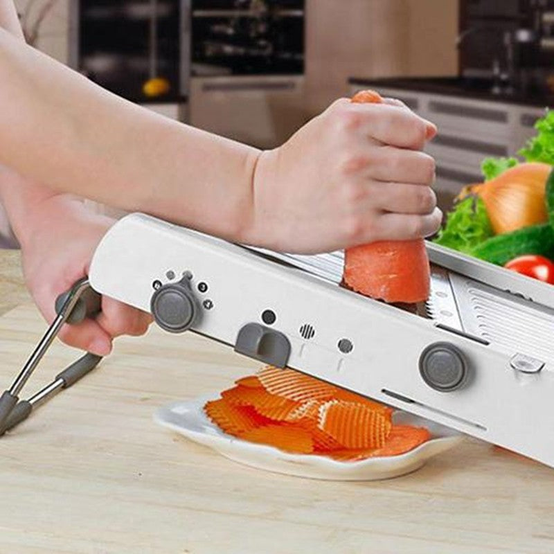 Versatile Mandoline Slicer for Precise Vegetable Cuts