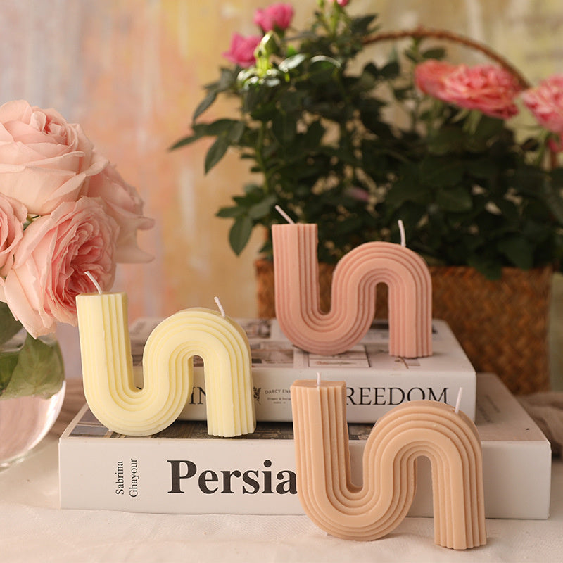 Pastel Curved Candles for a Calming, Eco-Friendly Home