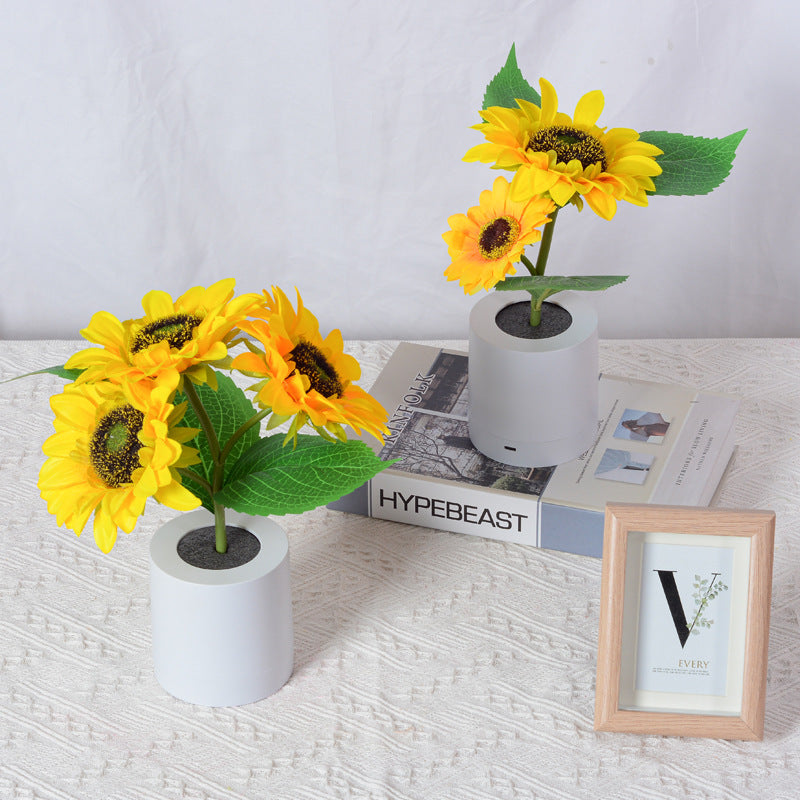 LED Flower Lamp - Eco-Friendly Ambient Lighting with Yellow Flowers