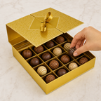96 Pieces Gold Square Chocolate Presentation Box with Ribbon, 21.5 x 21.5 x 4.5 cm, 1 Piece