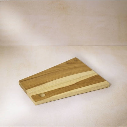 Eco-Friendly Wooden Cutting Board - Sustainable Kitchen Essential