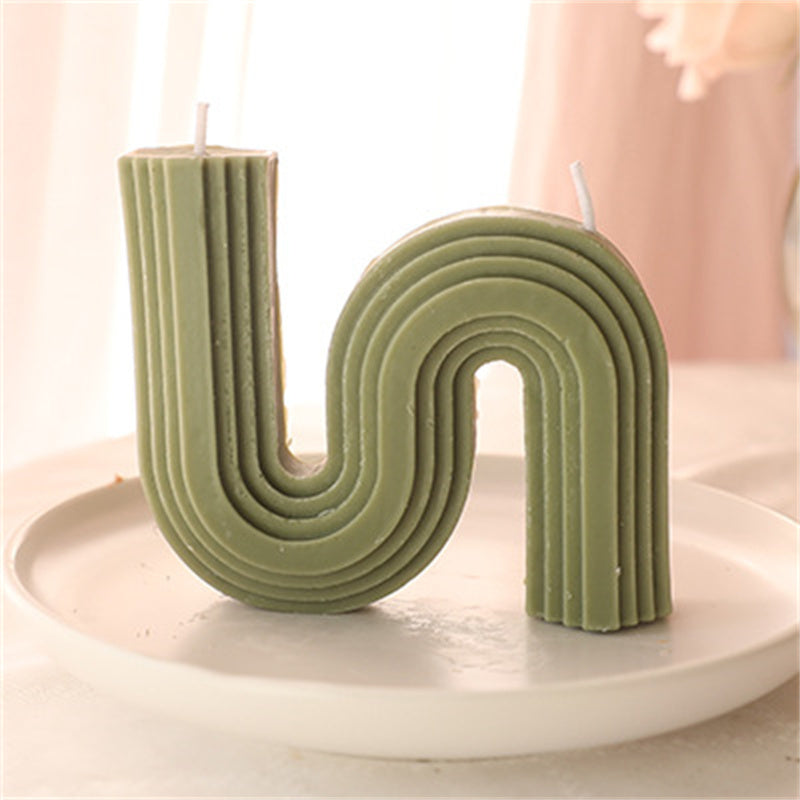 Pastel Curved Candles for a Calming, Eco-Friendly Home